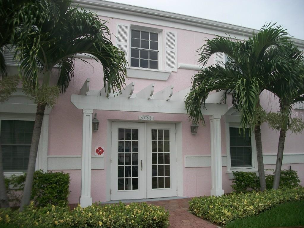 5155 Coquina Key Dr. #D, St Petersburg, FL 33705