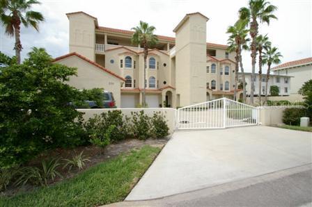 330 8th Ave. #4, Tierra Verde, FL 33715