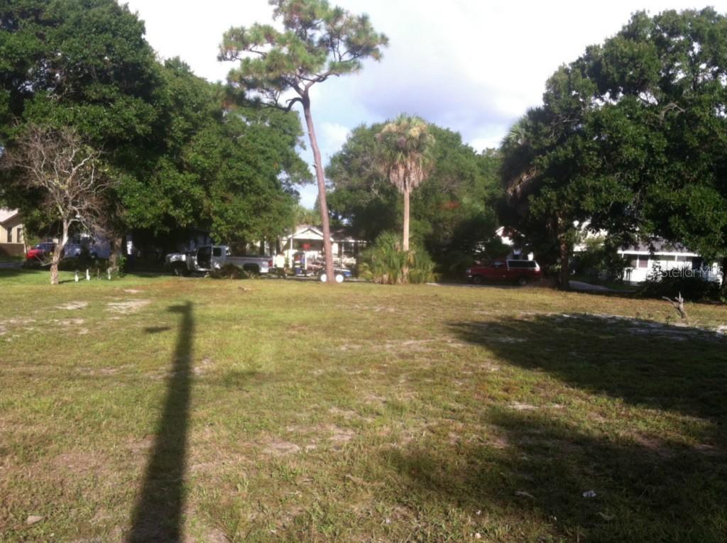 2424 S 44th Street St., St. Petersburg, FL 33711