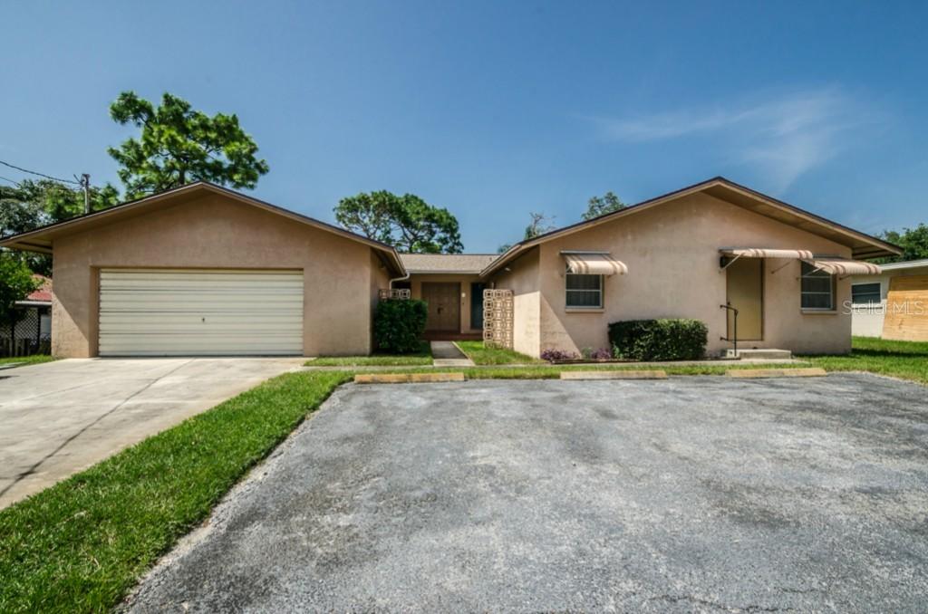 1109 E Boyer St., Tarpon Springs, FL 34689