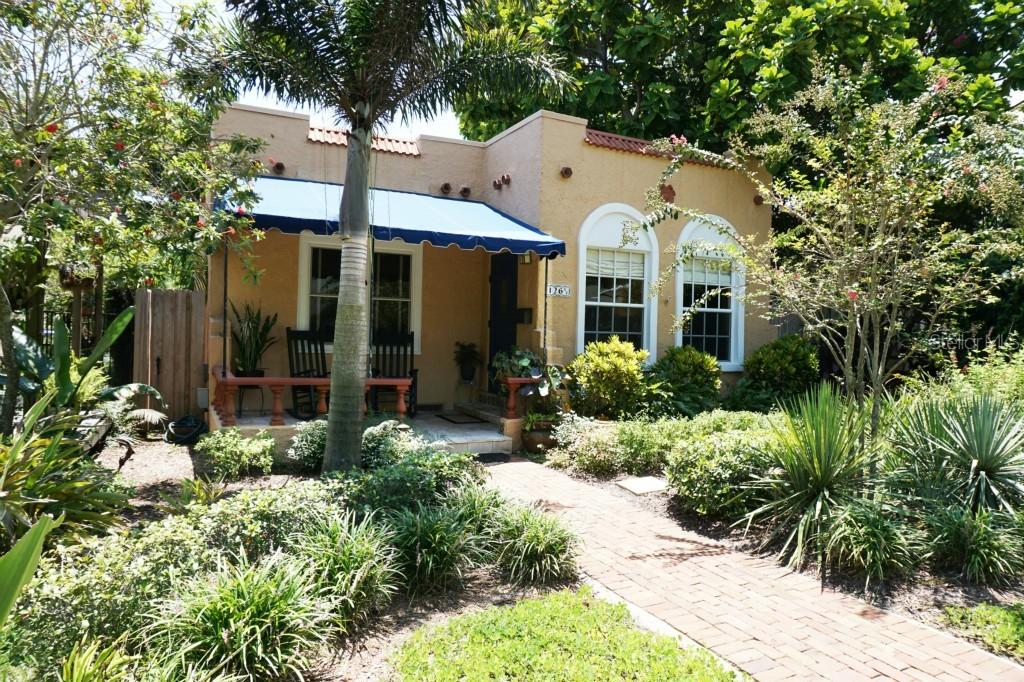 126 19th Ave., St Petersburg, FL 33704