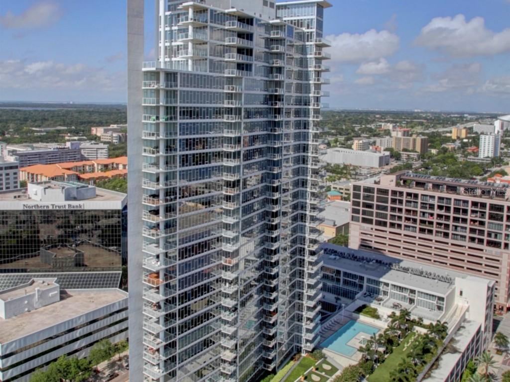 175 1st St. #1802, St Petersburg, FL 33701