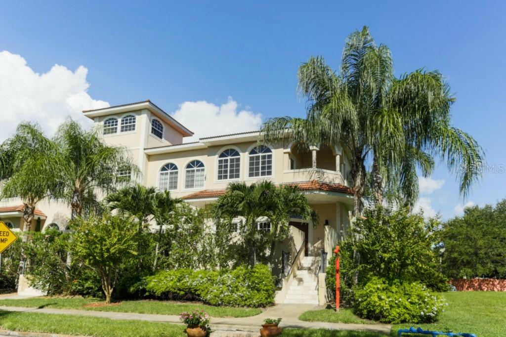 1903 5th St., St Petersburg, FL 33704