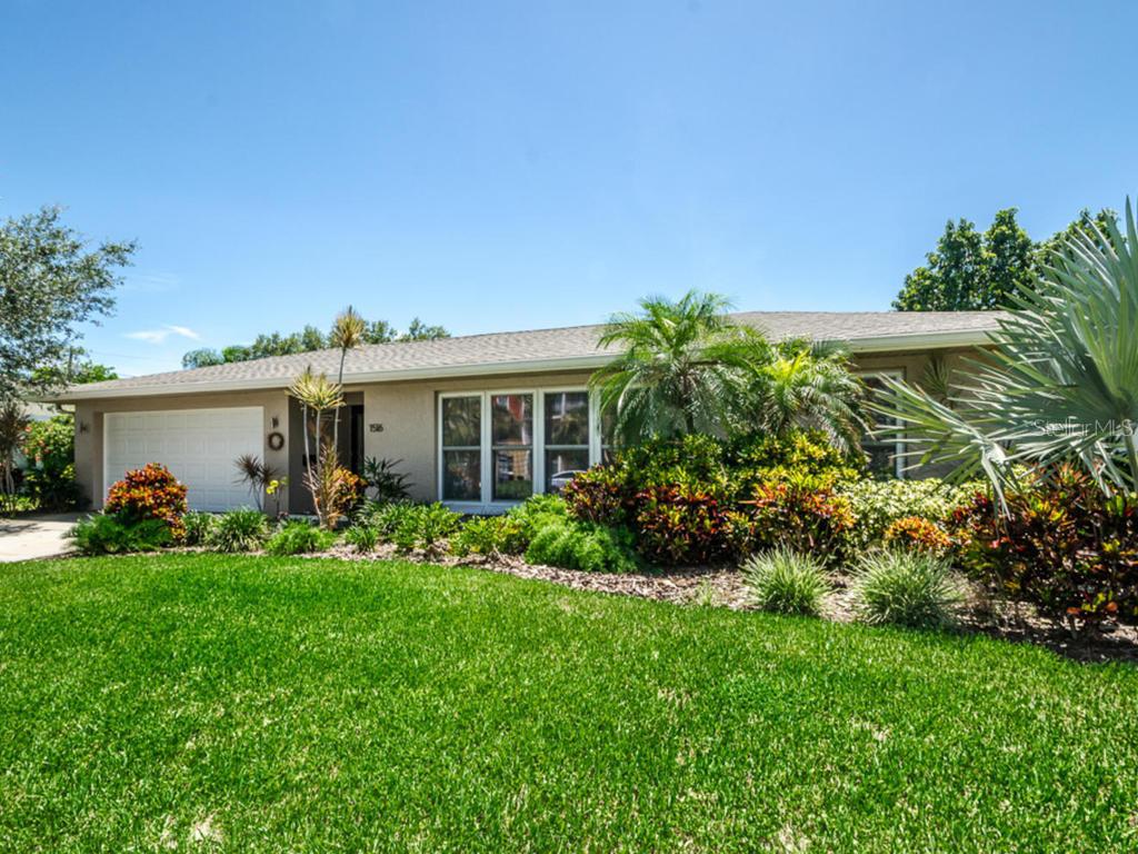 1516 Eden Isle Blvd., St Petersburg, FL 33704