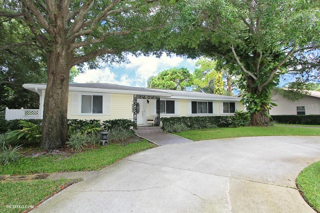 1010 Country Club Rd., St Petersburg, FL 33710