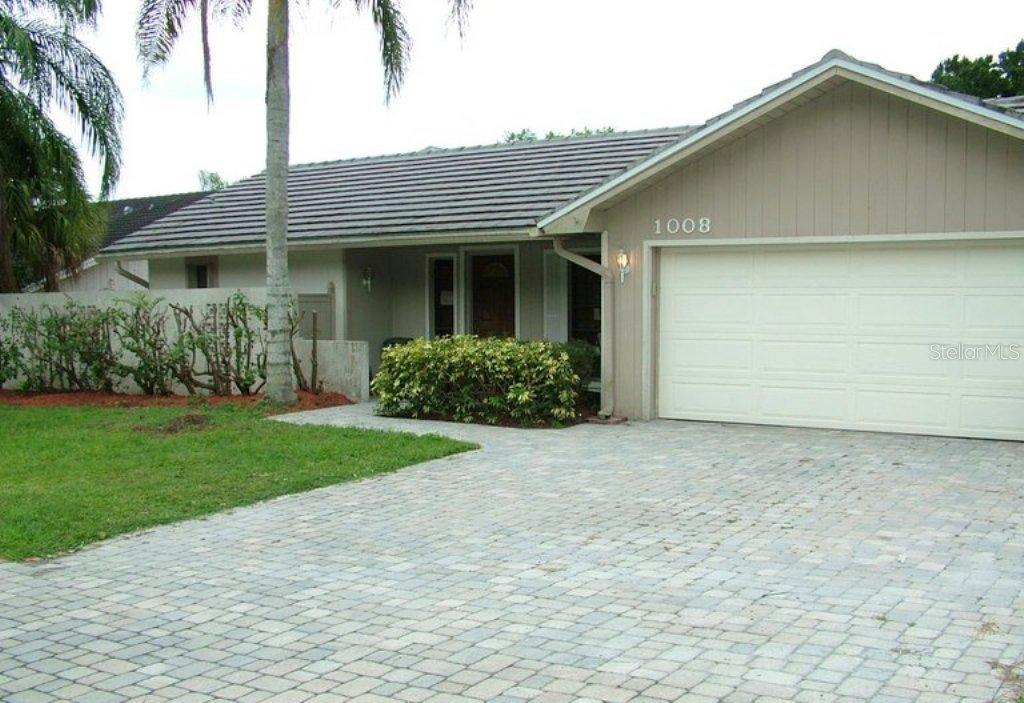 1008 Tradewinds Tr., Palm Harbor, FL 34683