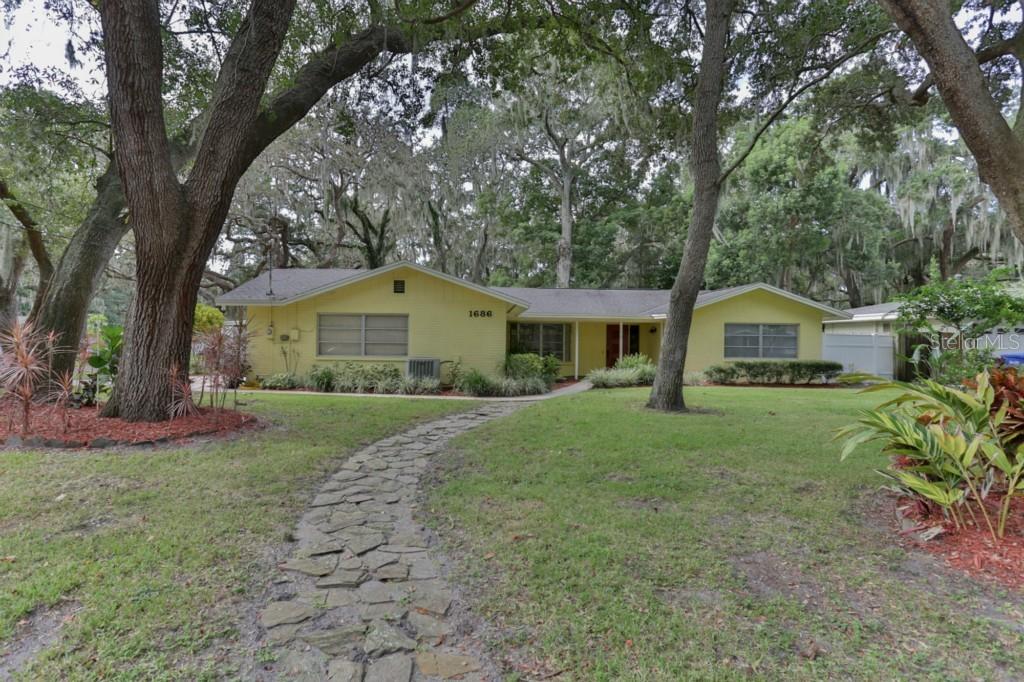 1686 Velma Dr., Largo, FL 33770