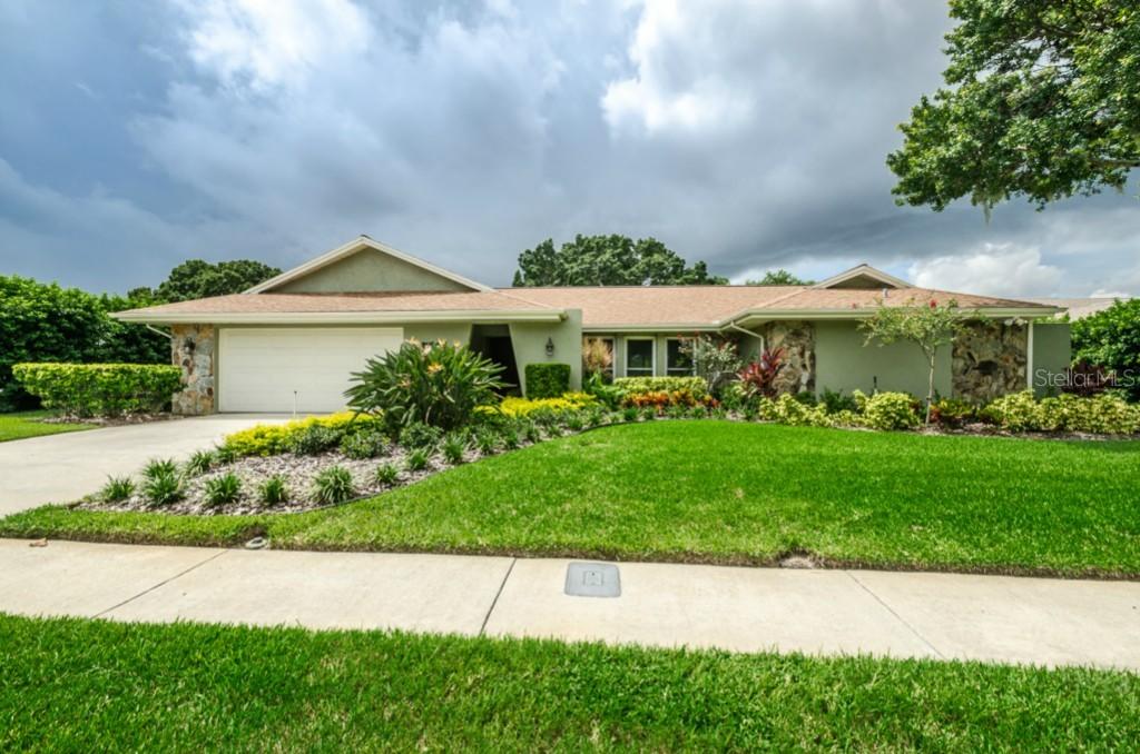 7657 Cumberland Rd., Seminole, FL 33777