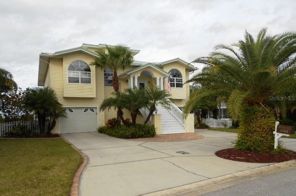 5749 Seabreeze Dr., Port Richey, FL 34668