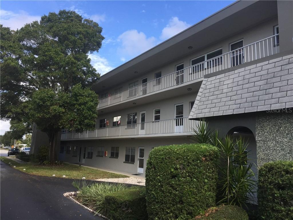 5890 38th Ave. #205, St Petersburg, FL 33710