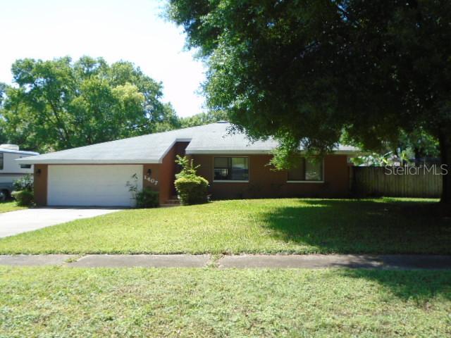 1407 Point Ct., Lutz, FL 33549