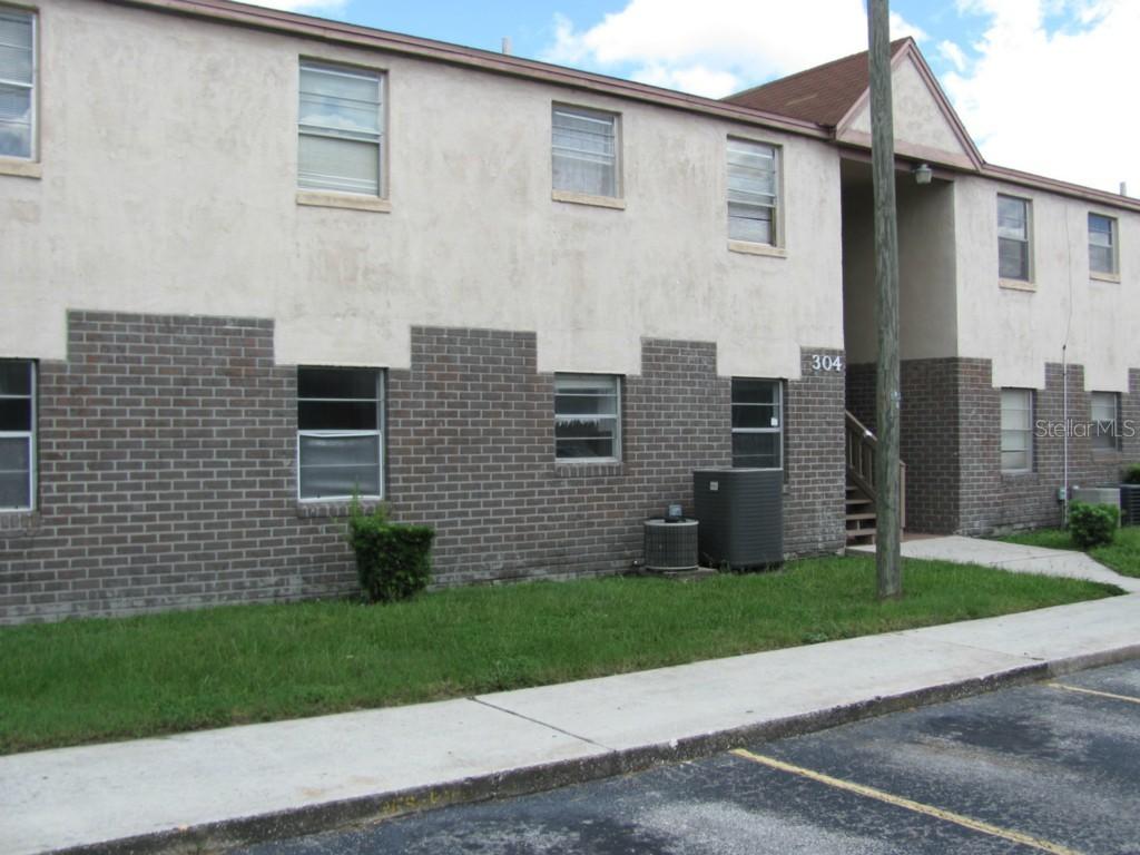 304 E Wellington Ct. #85, Tampa, FL 33604