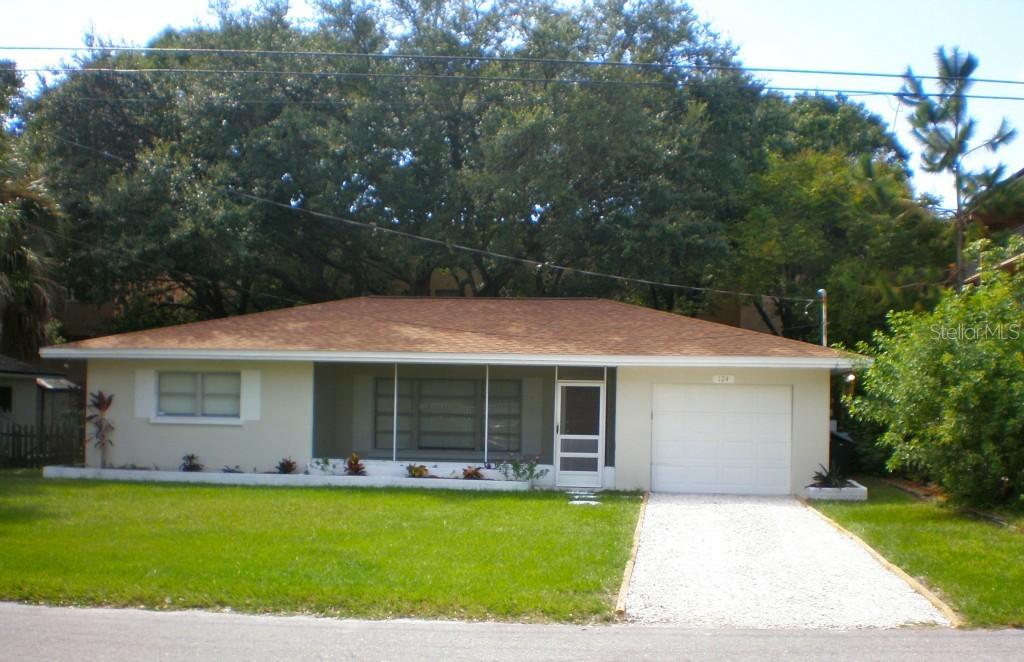 124 Overbrook Blvd., Largo, FL 33770
