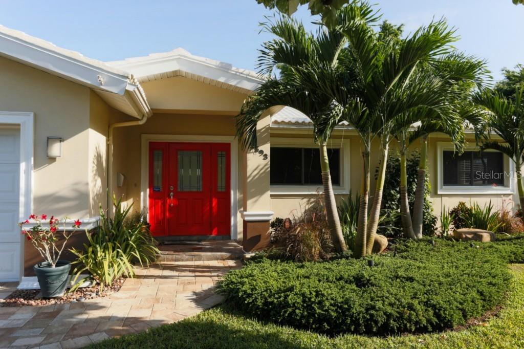 2593 61st Ave., St Petersburg, FL 33712