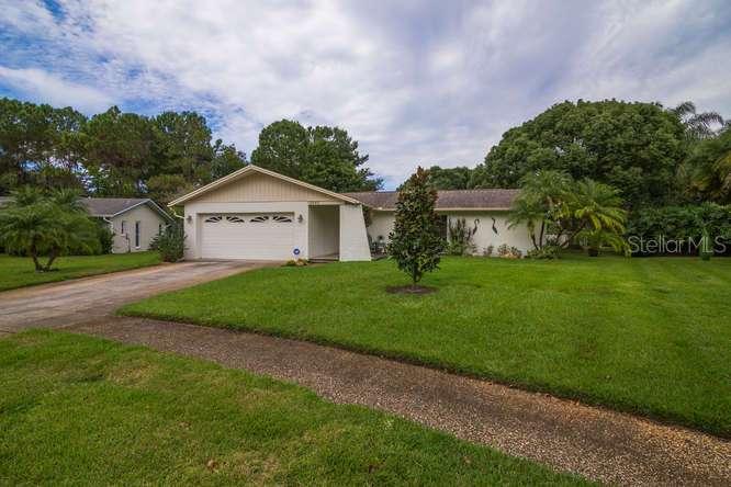 2242 White Oak Cir., Clearwater, FL 33763