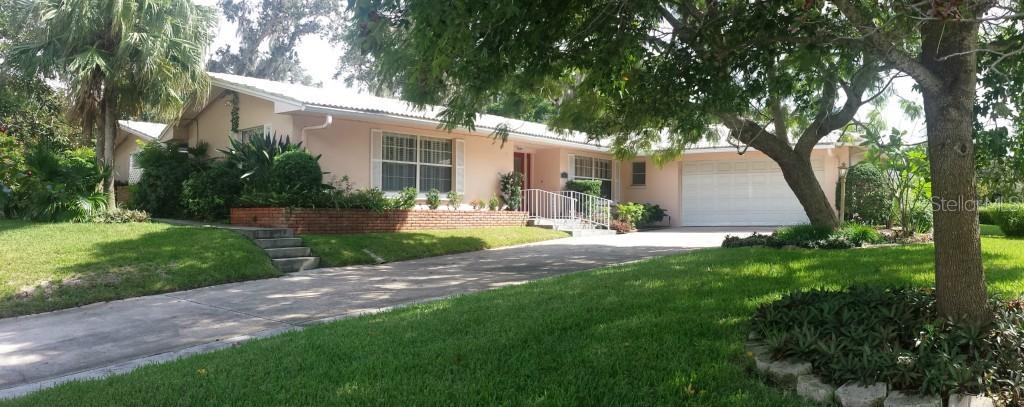 301 Crestwood Ln., Largo, FL 33770