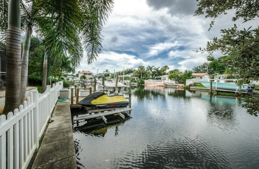4100 14th Way, St Petersburg, FL 33703