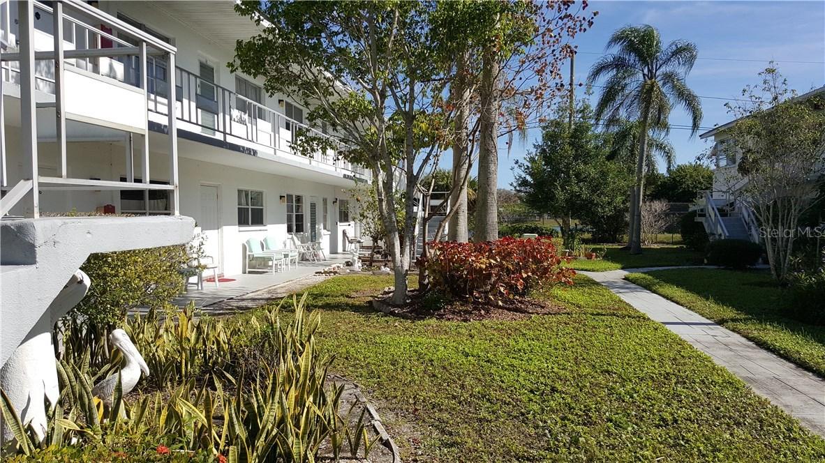 5915 18th St N #UNIT 8, St Petersburg, FL 33714