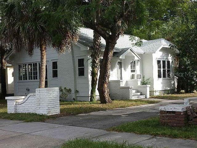 748 32nd Ave., St Petersburg, FL 33704
