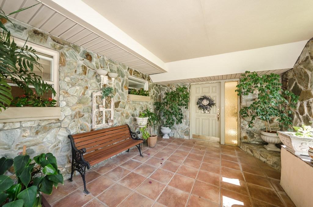 450 Craig Dr., Tarpon Springs, FL 34689