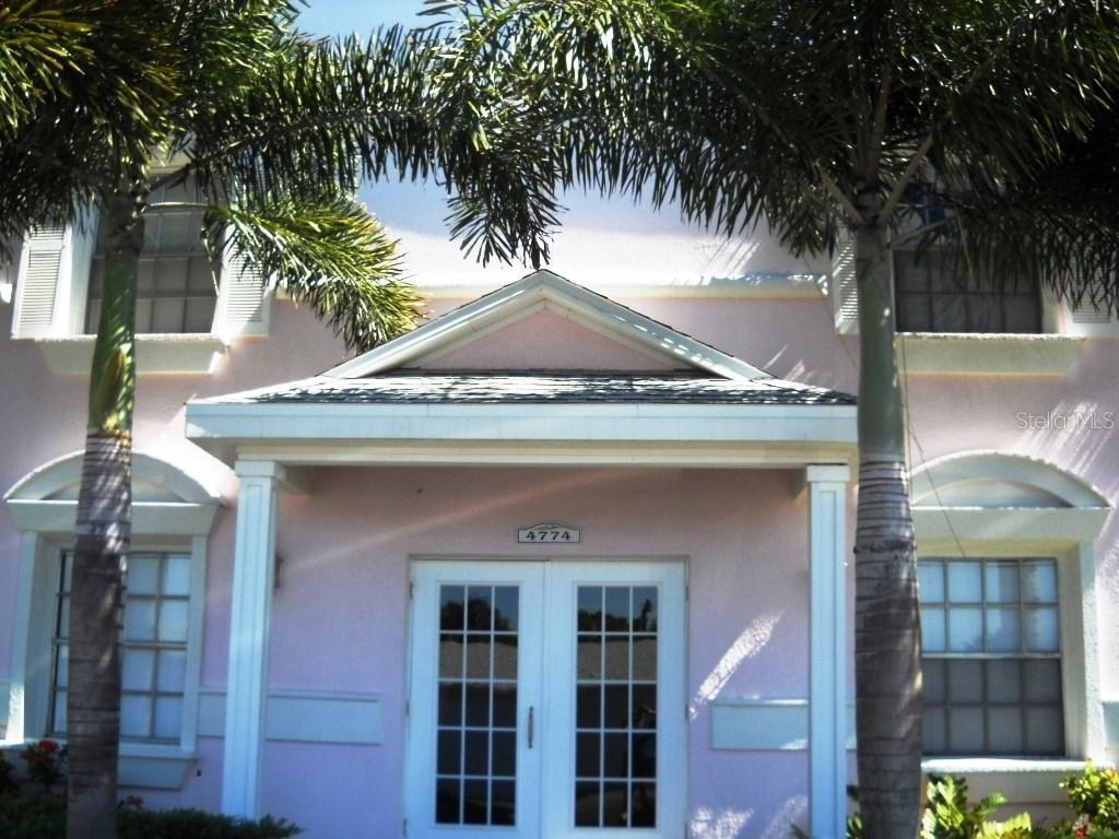 4774 Cobia Dr. #a, St Petersburg, FL 33705