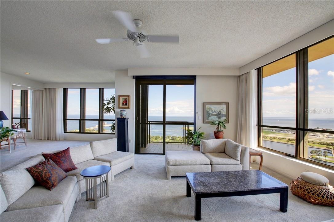 1 Beach Dr. #2706, St Petersburg, FL 33701
