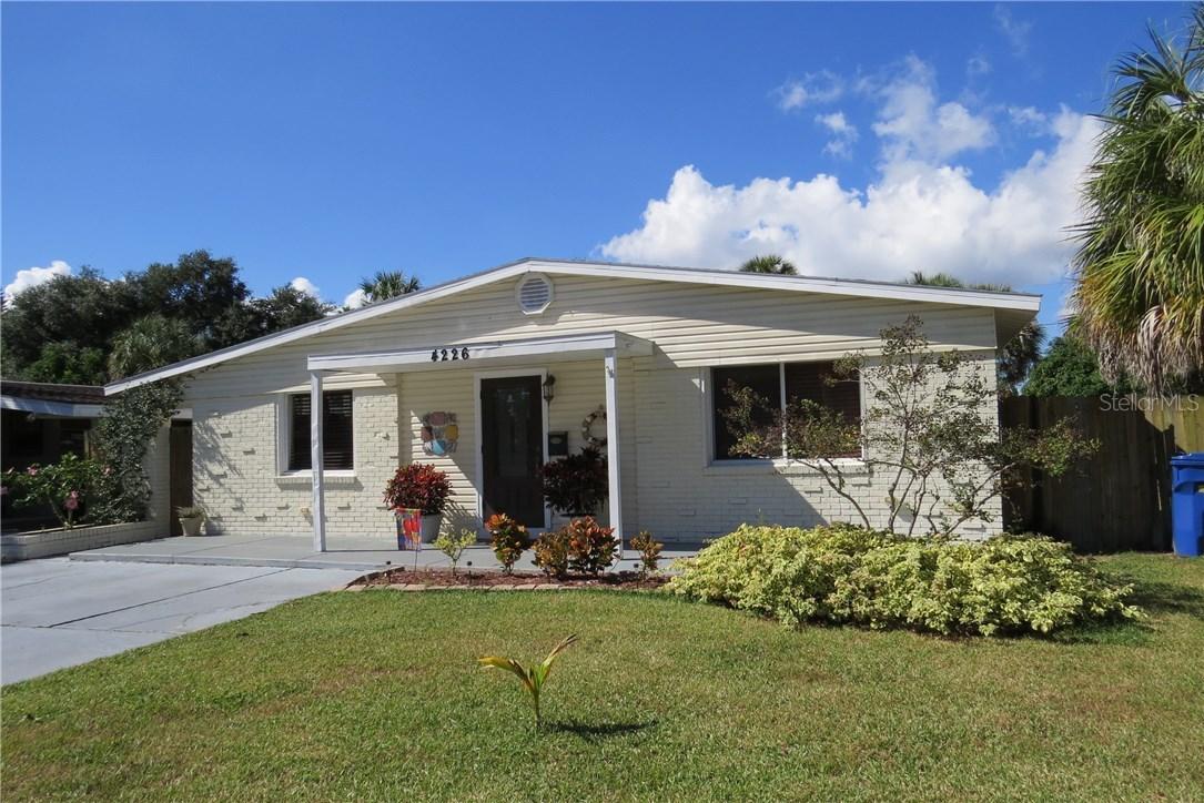4226 NE Huntington St., St Petersburg, FL 33703