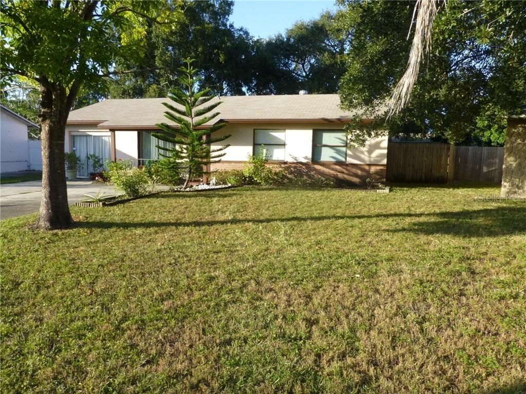 7981 Smoketree Ct., Largo, FL 33773