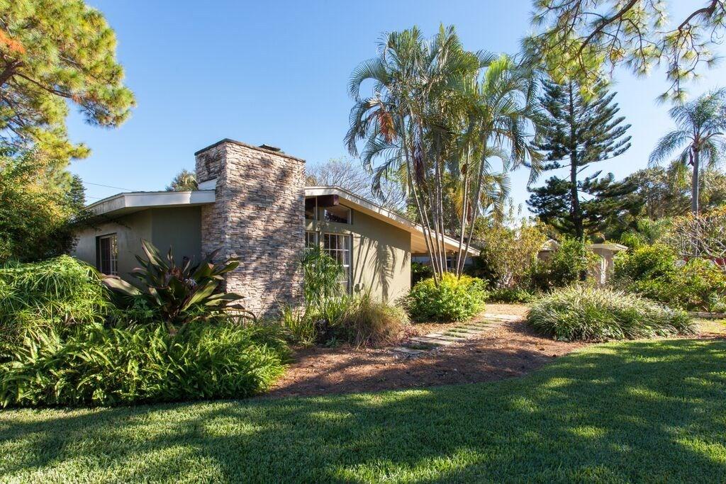 9107 Bay St., St Petersburg, FL 33702