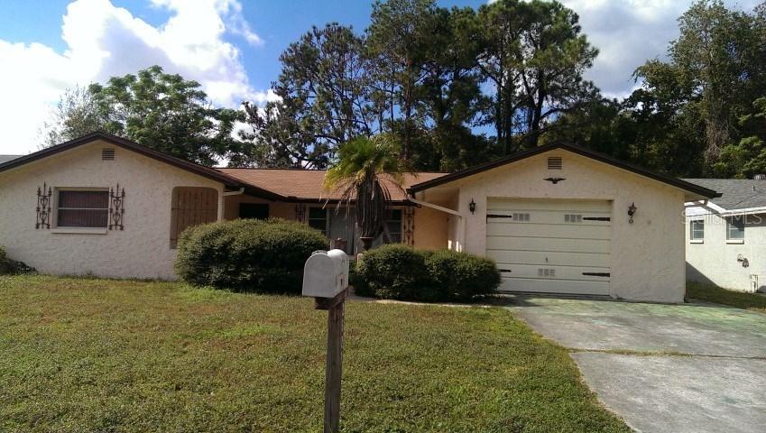 2627 Flintwood Dr., Holiday, FL 34690