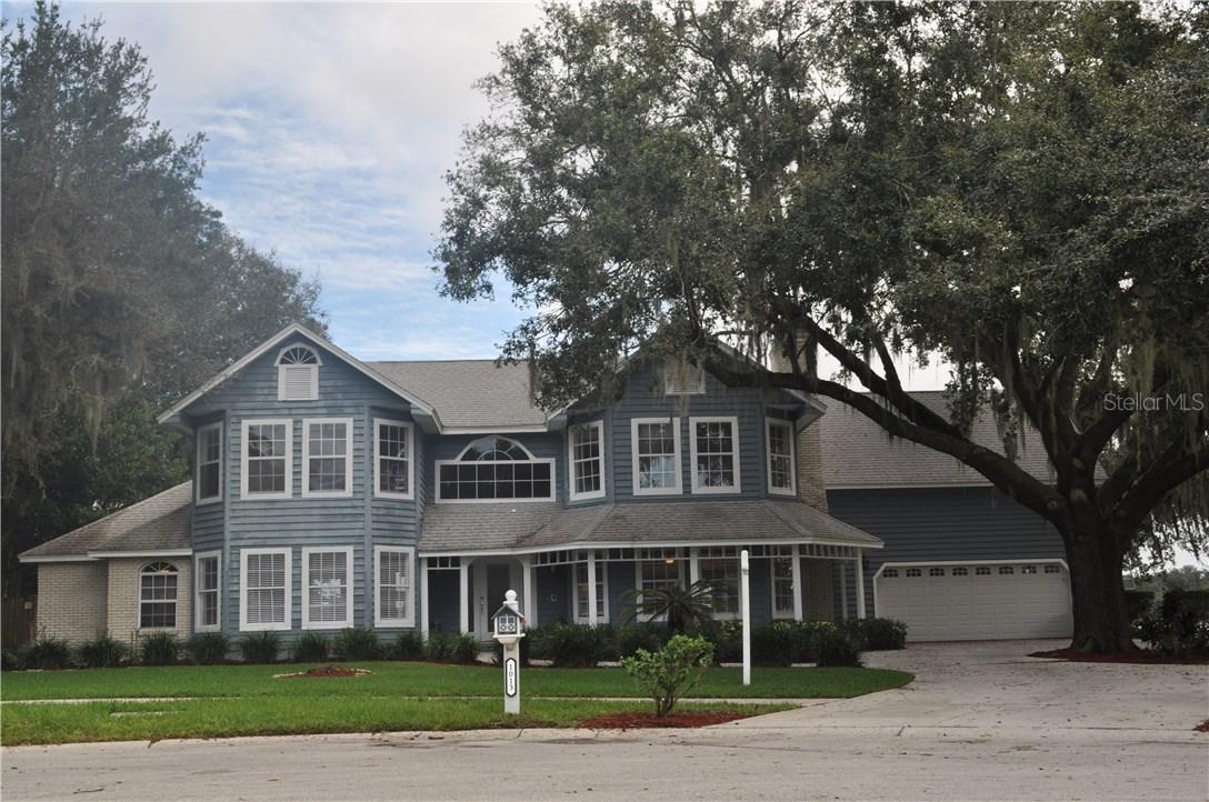 1013 Winchester Ln., Valrico, FL 33594