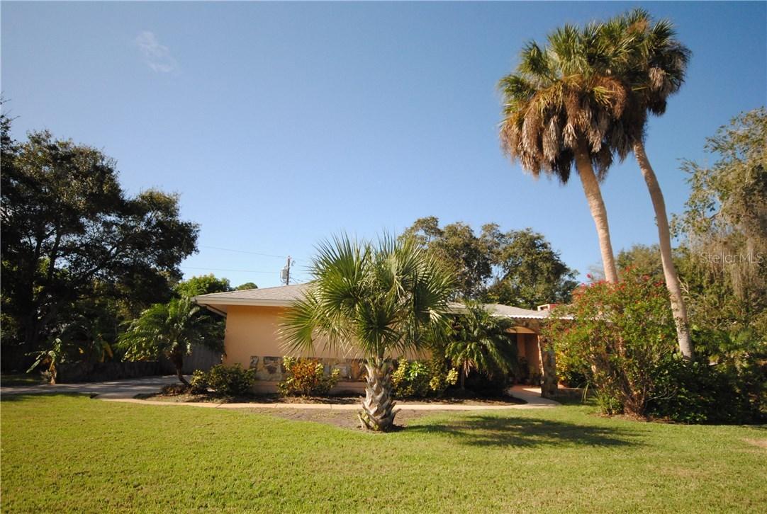 5748 Foley St., Seminole, FL 33772