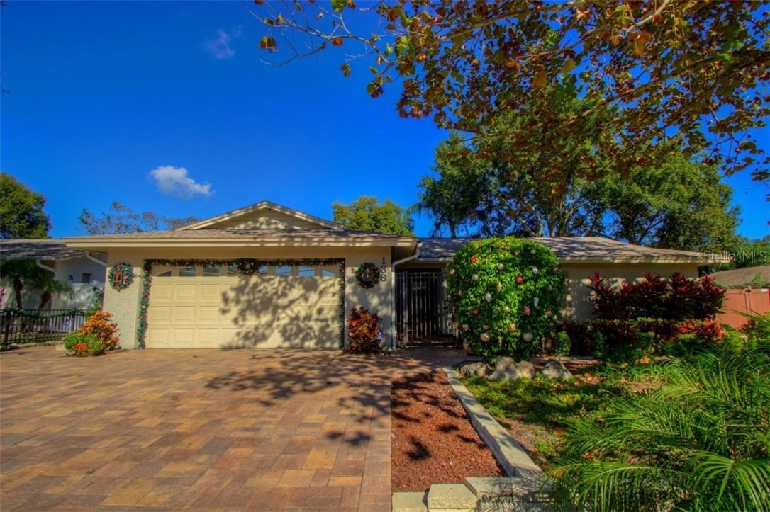 138 Kendale Dr, Safety Harbor, FL 34695