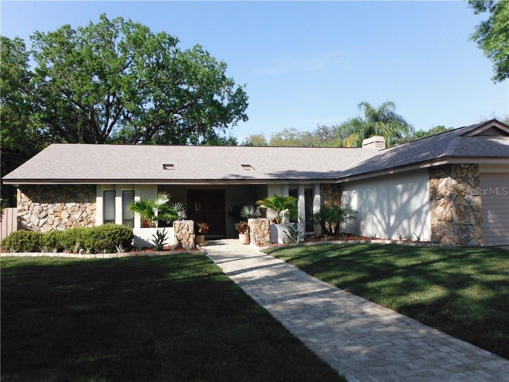 15928 Nottinghill Dr., Lutz, FL 33548