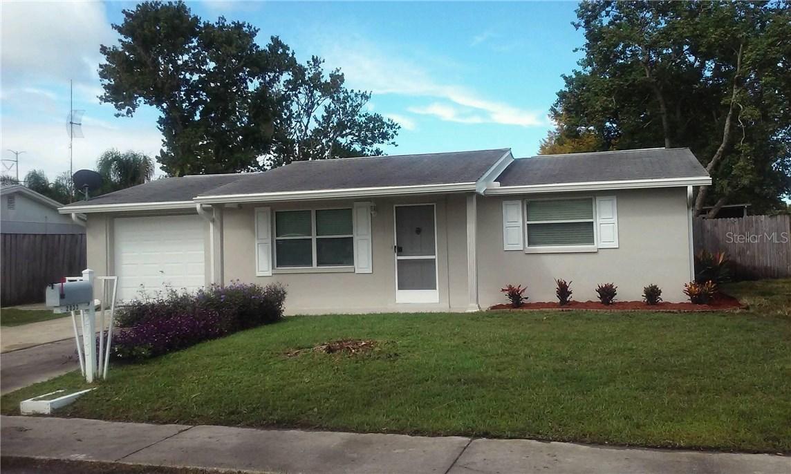 2033 Essex Dr., Holiday, FL 34691