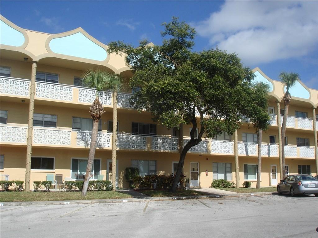 2466 Ecuadorian Way #10, Clearwater, FL 33763