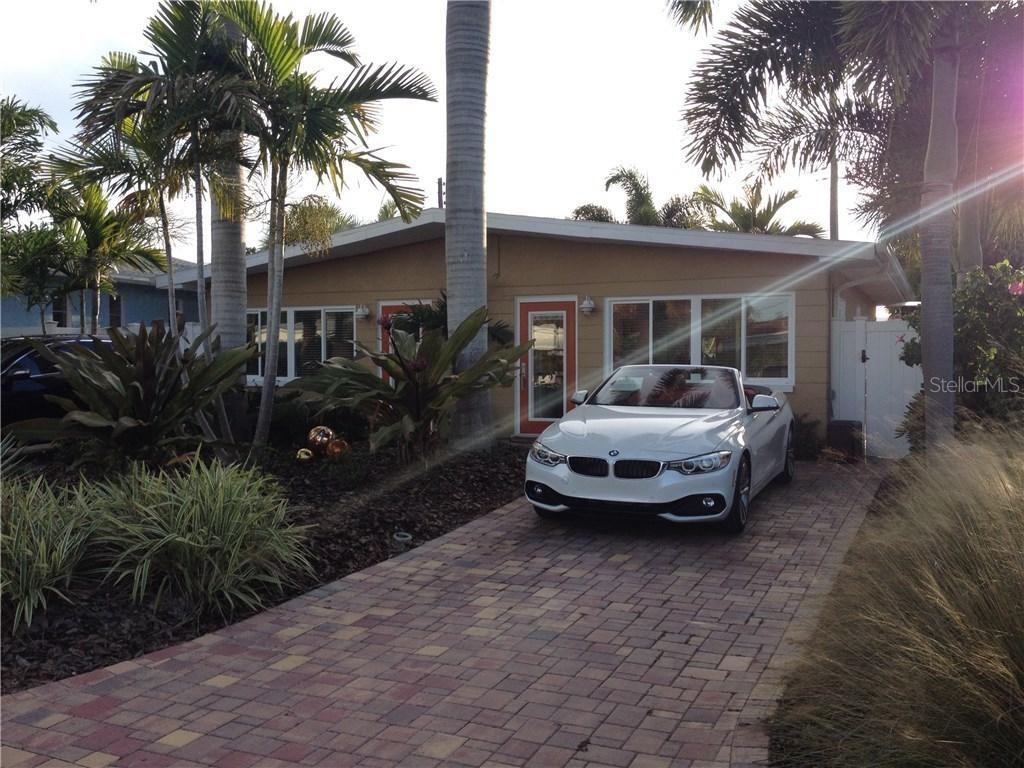 11130 2nd St., Treasure Island, FL 33706