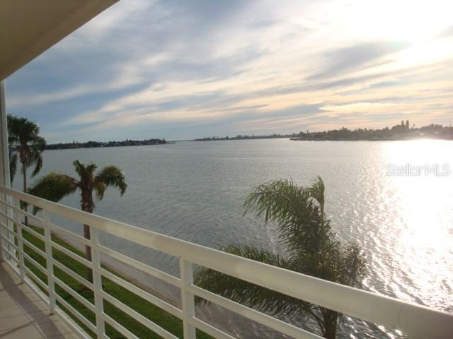 6085 Bahia Del Mar Cir. #368, St Petersburg, FL 33715