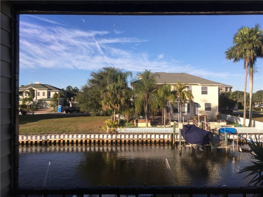 355 Moorings Cove Dr. #11E, Tarpon Springs, FL 34689