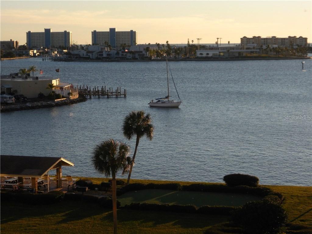 4550 Cove Cir. #1005, Madeira Beach, FL 33708