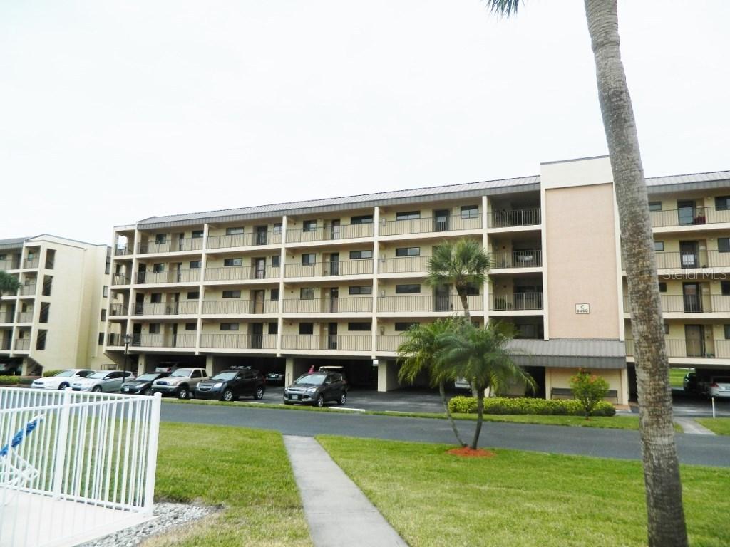 9490 Harbor Greens Way #403, Seminole, FL 33776