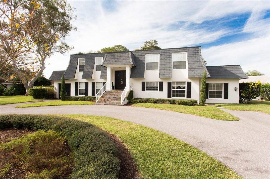 2081 Tanglewood Way, St Petersburg, FL 33702