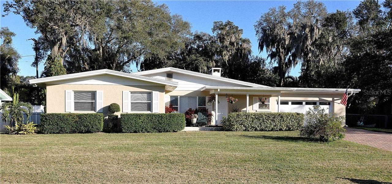 211 Orangewood Ln., Largo, FL 33770
