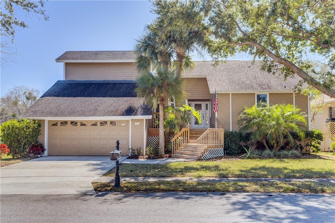 2026 Pointe Alexis Dr., Tarpon Springs, FL 34689