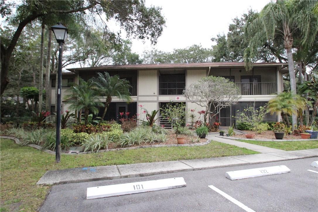 3205 Fox Chase Cir. #103, Palm Harbor, FL 34683