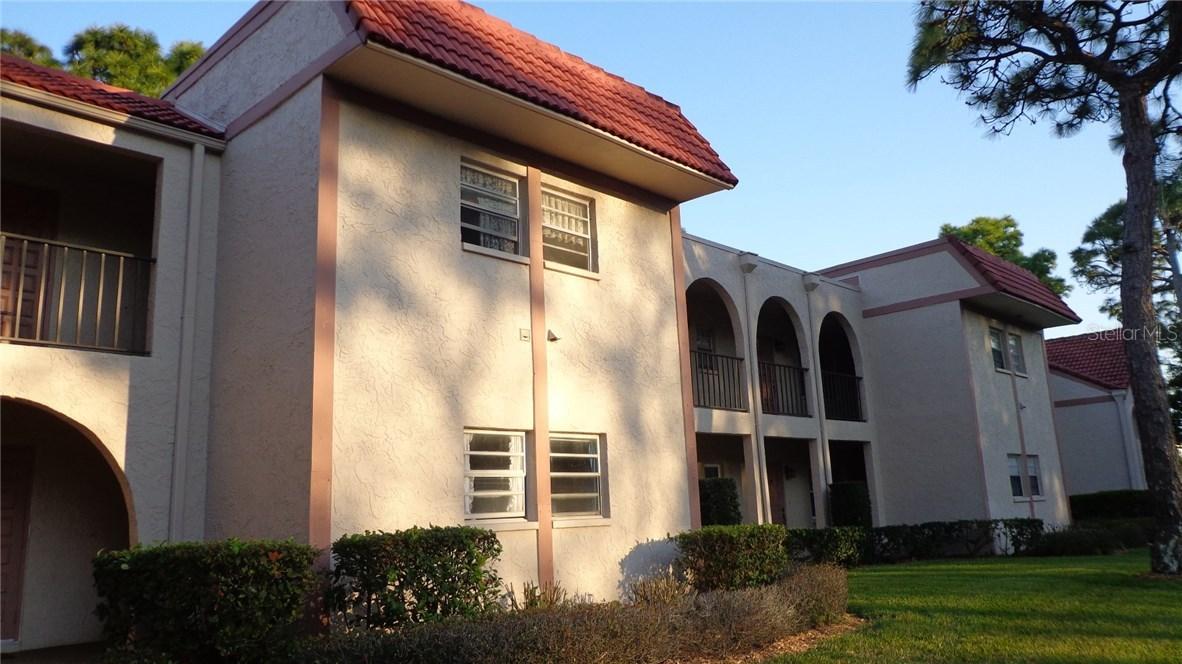9700 Starkey Rd. #325, Seminole, FL 33777