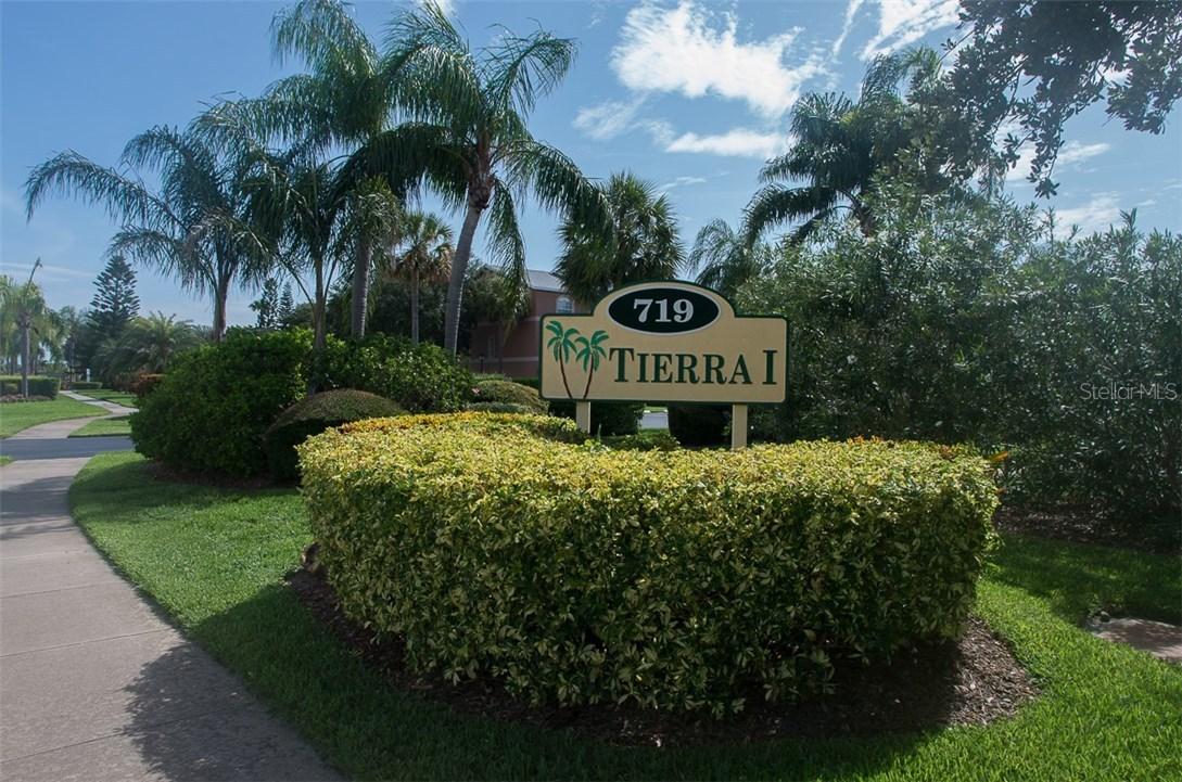 719 Pinellas Bayway #305, Tierra Verde, FL 33715
