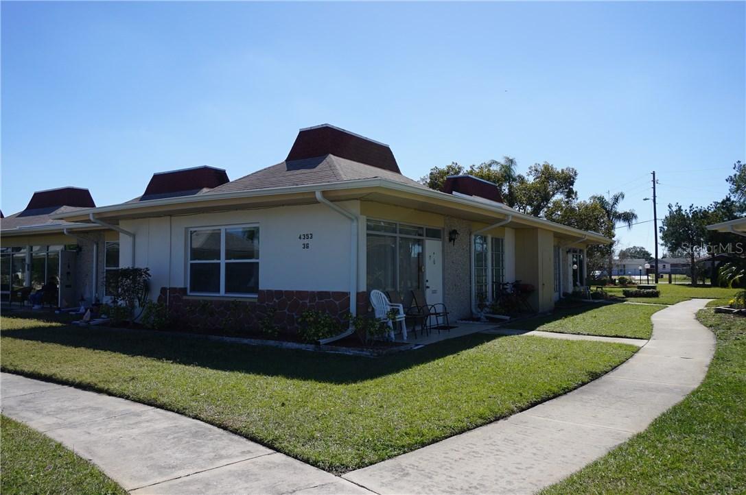 4353 Tahitian Gardens Cir. #D, Holiday, FL 34691