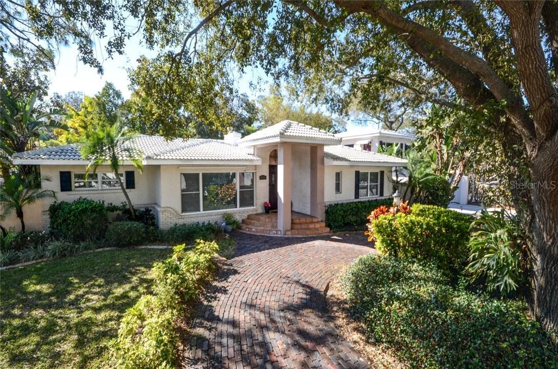 2200 2nd St., St Petersburg, FL 33704