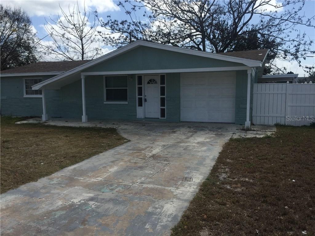 4742 Darlington Rd., Holiday, FL 34690